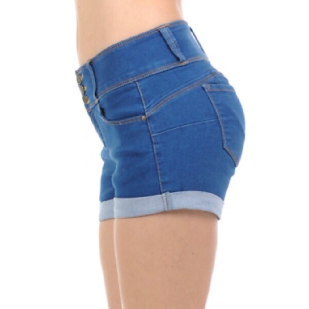 Butt push up shorts